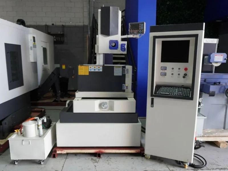 o que é eletroerosão a fio equipamentos CNC